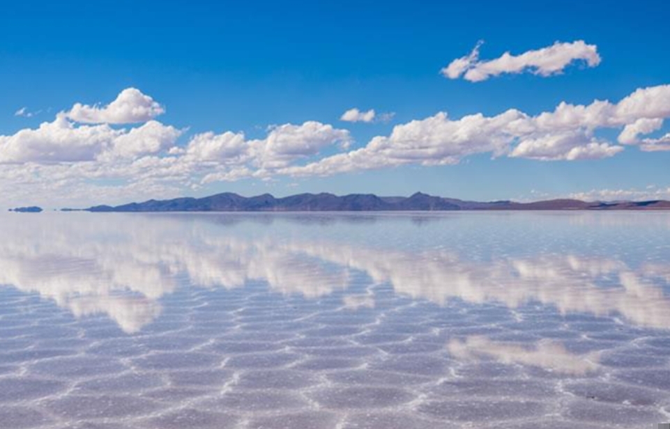 Salar de Uyuni, donde él cielo se encuentra con el desierto de sal.